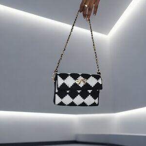 Chic Black and White Patterned Handbag